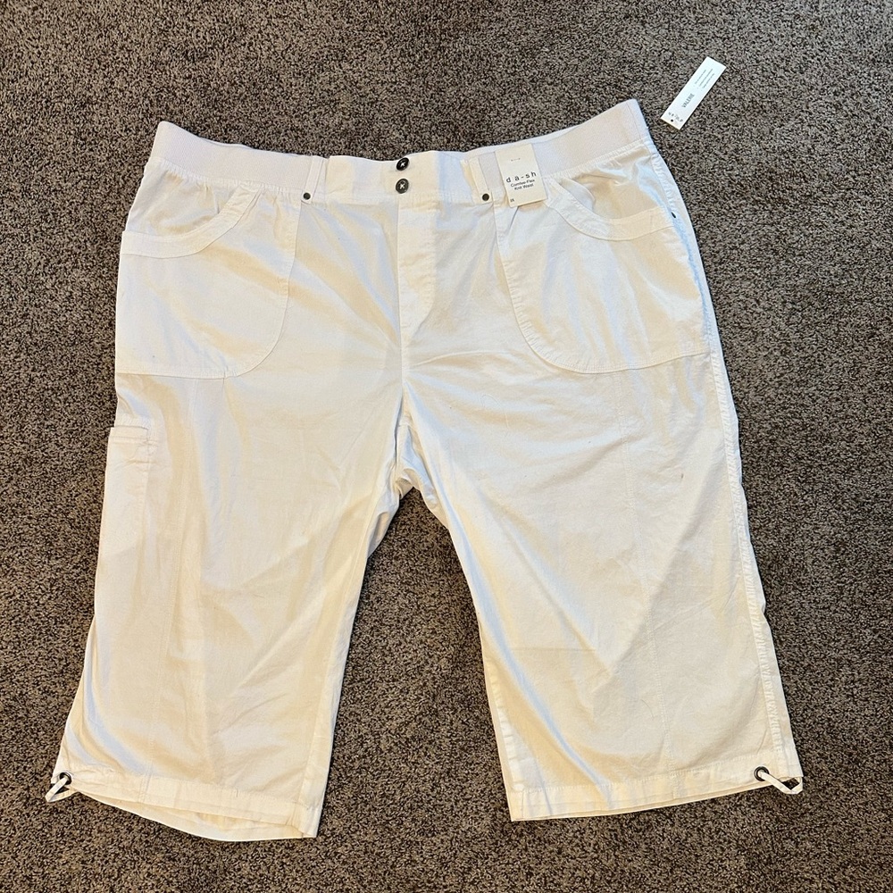 D-a-s-h Valerie Women’s White Casual Capris